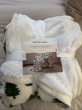 Kirkton House White Velvet Plush Sherpa Throw with Green Tree Print